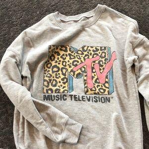 Long sleeve mtv shirt